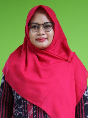 Riha Kholidiyah, S.Pd